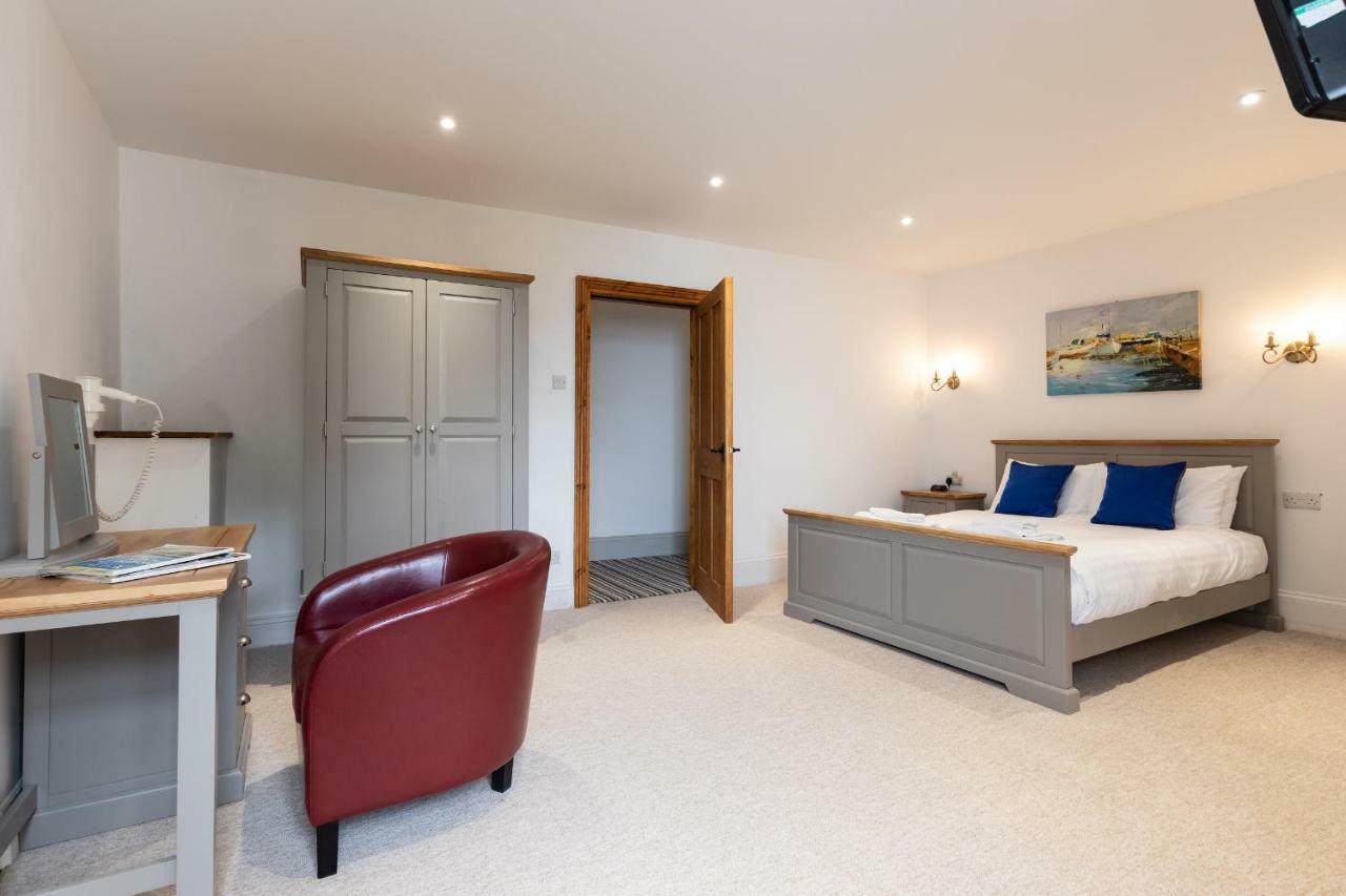 Lynton Cottage Seaview Apartments Bagian luar foto