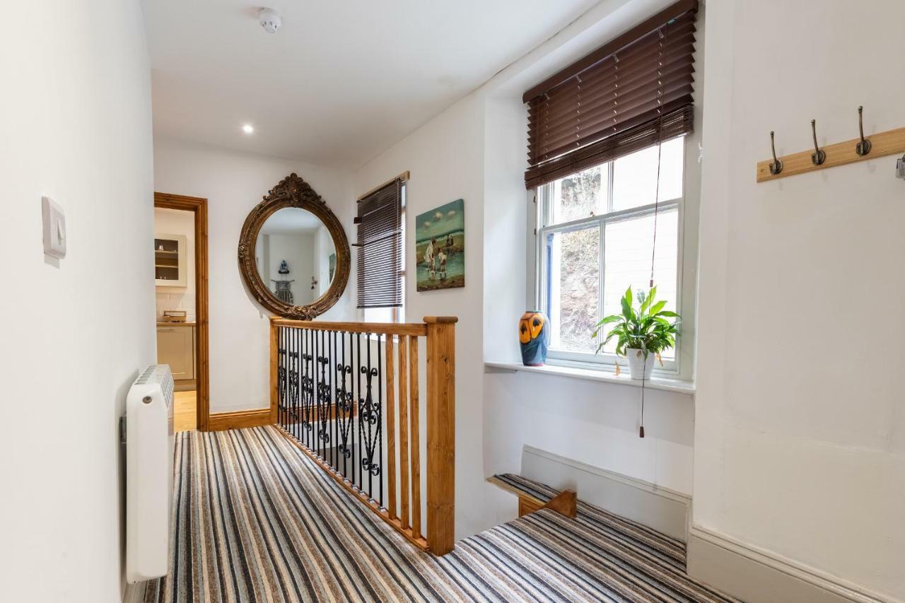 Lynton Cottage Seaview Apartments Bagian luar foto
