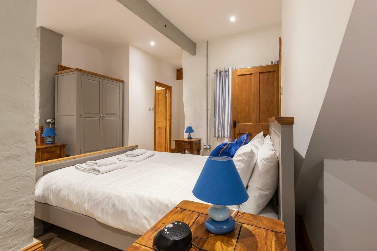 Lynton Cottage Seaview Apartments Bagian luar foto