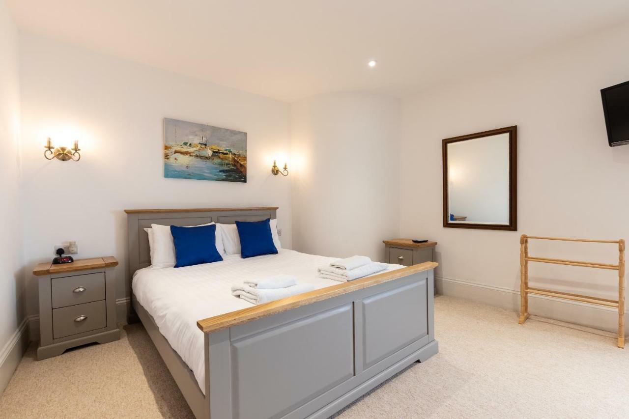 Lynton Cottage Seaview Apartments Bagian luar foto
