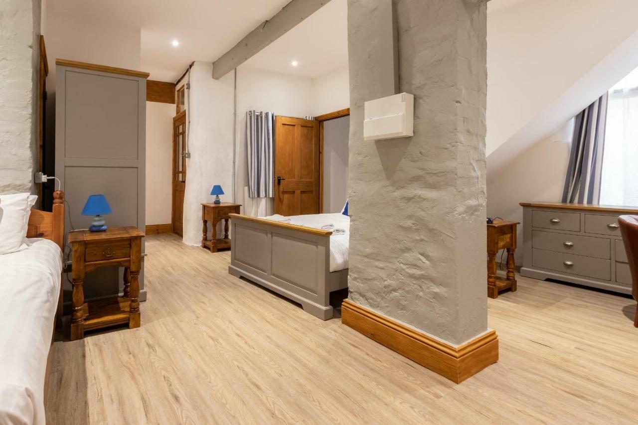 Lynton Cottage Seaview Apartments Bagian luar foto