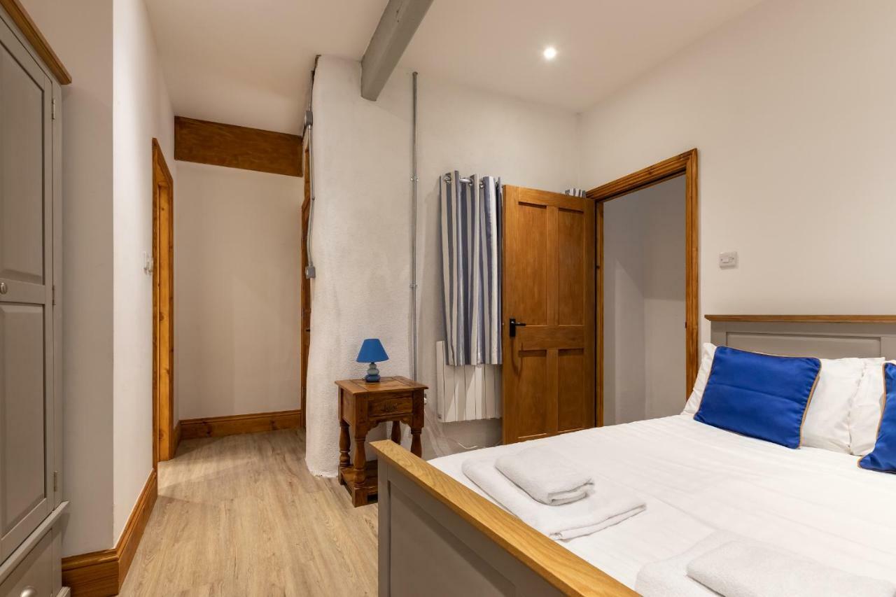 Lynton Cottage Seaview Apartments Bagian luar foto